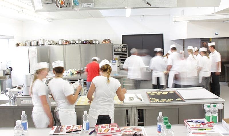 Réduction de prix de 450 000 CHF pour les cours