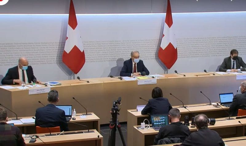 Teststrategie und zögerliche Öffnung