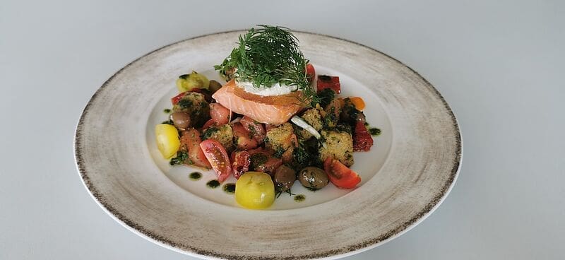 Italienischer Brotsalat