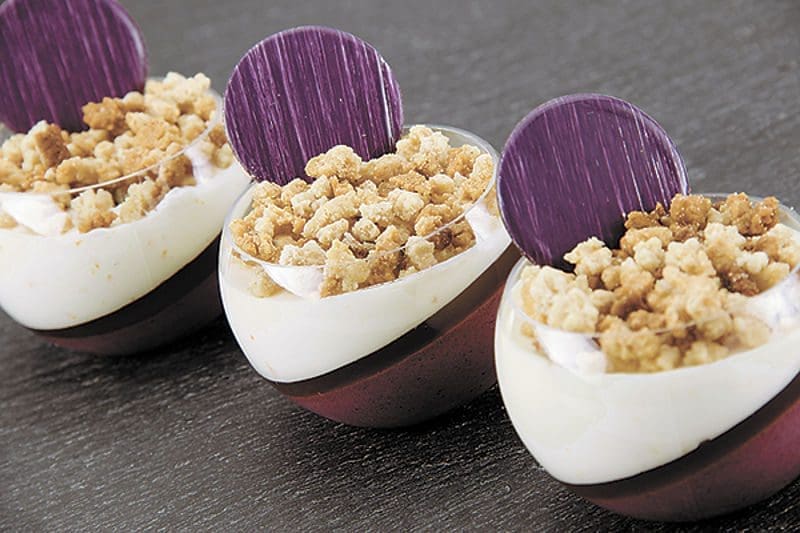 Waldbeeren-Hüttenkäse-Becher