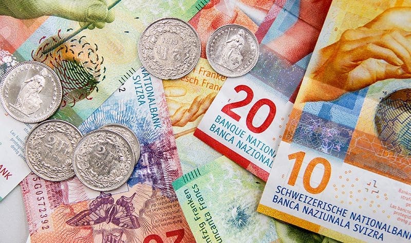 Économies de plus de cent mille francs