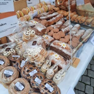 Backhandwerk am Wochenmarkt