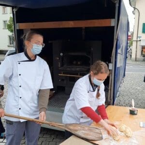 Backhandwerk am Wochenmarkt