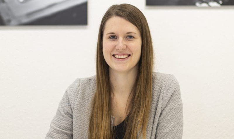 Elina Laich nel team della comunicazione
