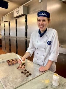Erst- und Zweitplatzierte der Competition «Wildfruchtdestillat-Praliné»