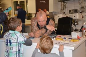 Séance d&rsquo;autographes de Gölä 2016