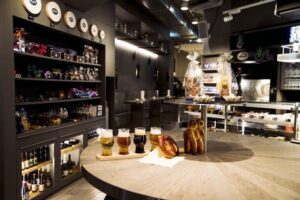 Bistro-Confiserie «zum Pfauen», Zug 12/17