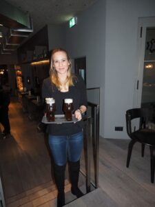Bistro-Confiserie «zum Pfauen», Zug 12/17