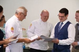 La remise de brevet aux lauréats de l’examen professionne