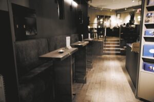 Bistro-Confiserie «zum Pfauen», Zug 12/17