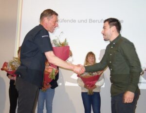 <strong>Einstimmiges Ja zu historischer Fusion</strong>