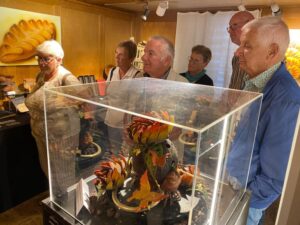 Berner Oberländer Bäckersenioren besuchen Ausstellung «Chorn-Mähl-Brot»