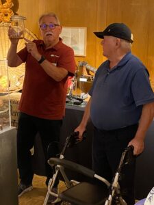 Berner Oberländer Bäckersenioren besuchen Ausstellung «Chorn-Mähl-Brot»