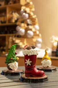 Créations de Noël d’artisans neuchâtelois et fribourgeois