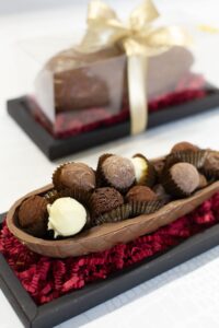 Créations de Noël d’artisans neuchâtelois et fribourgeois