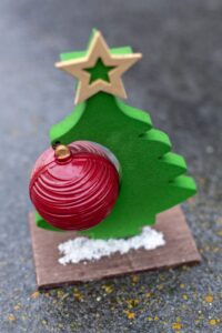 Créations de Noël d’artisans neuchâtelois et fribourgeois