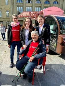 Überraschungsfeier auf dem Bundesplatz