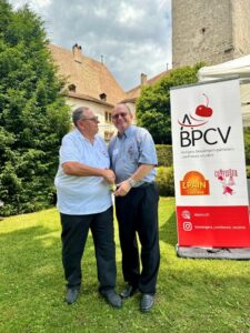 Yves Girard, ABPCV-Sekretär, und Präsident Laurent Buet