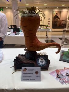 Expo «Weltrekord» der Freiburger Lernenden